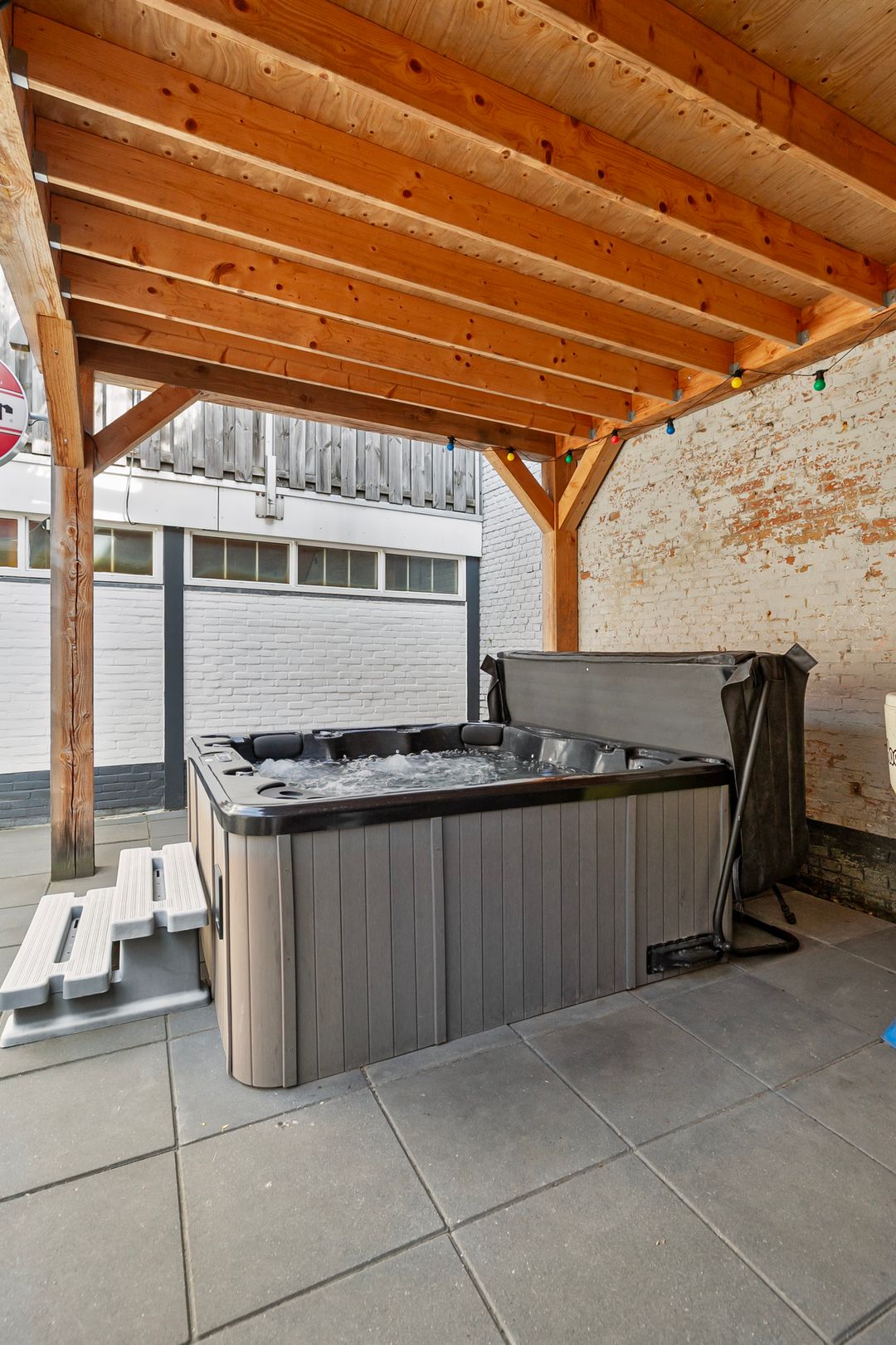 Foto 31 van Kruizebroederstraat 25