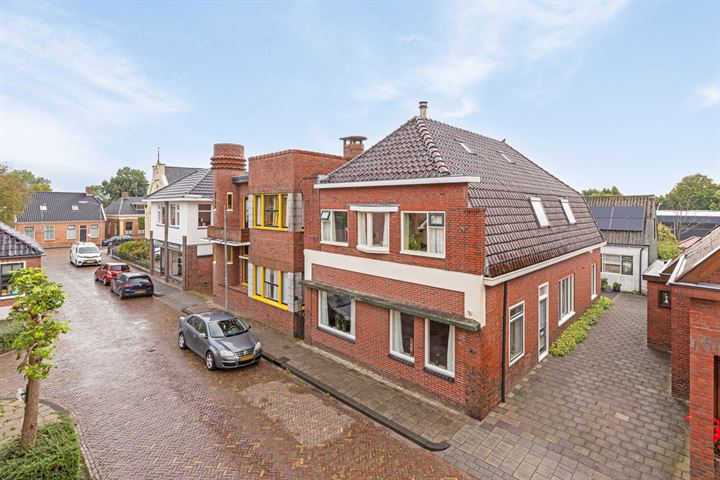 Bekijk foto 3 van Mennonietenkerkstraat 6