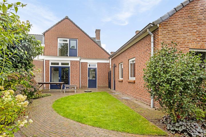 Bekijk foto 32 van Vloetsestraat 6