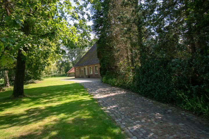 Photo 23 of Gronausestraat 319