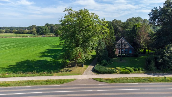 Photo 35 of Gronausestraat 319