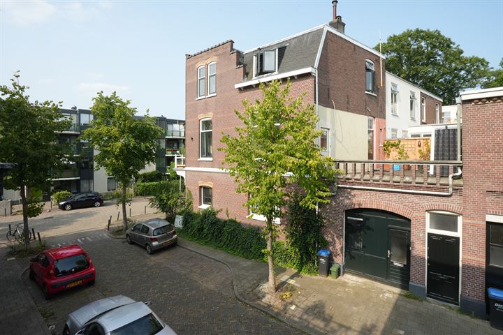 View photo 9 of Sweersstraat 2-A