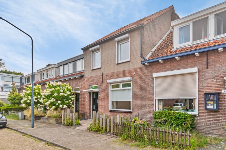 Foto 28 van Pastoor Bressersstraat 18