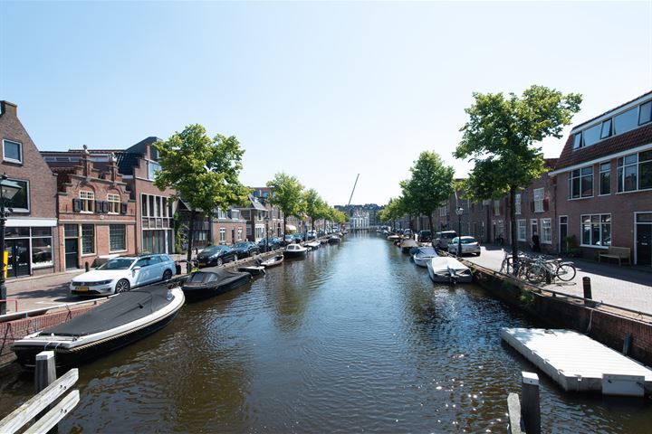 View photo 44 of Bloemstraat 45