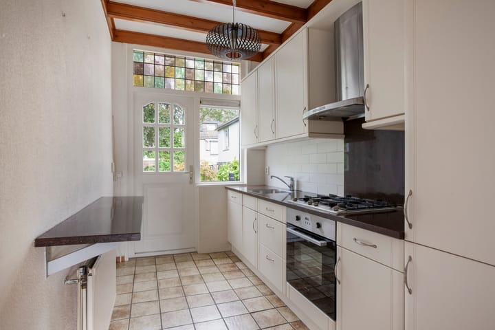 Photo 14 of Eerste Stationsstraat 41