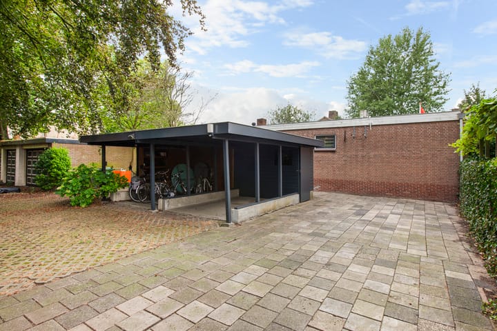 Photo 20 of Eerste Stationsstraat 41