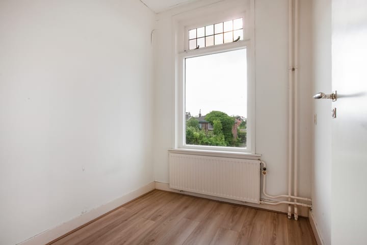 Photo 27 of Eerste Stationsstraat 41