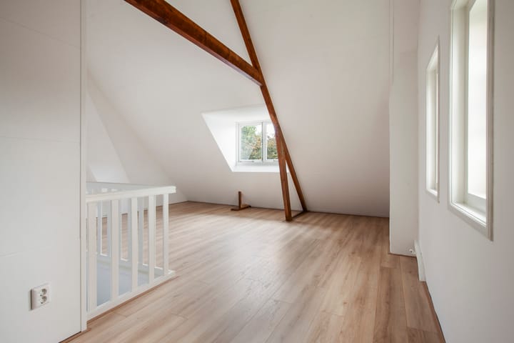 Photo 39 of Eerste Stationsstraat 41