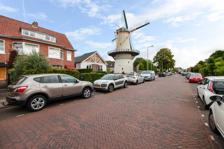 Photo 48 of Eerste Stationsstraat 41