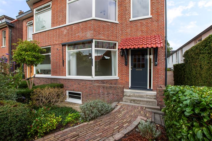 View photo 50 of Eerste Stationsstraat 41