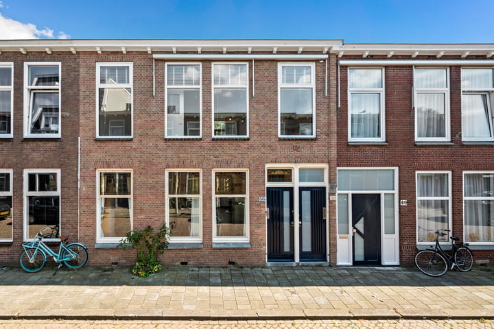 View photo 2 of Burgemeester van der Werffstraat 53