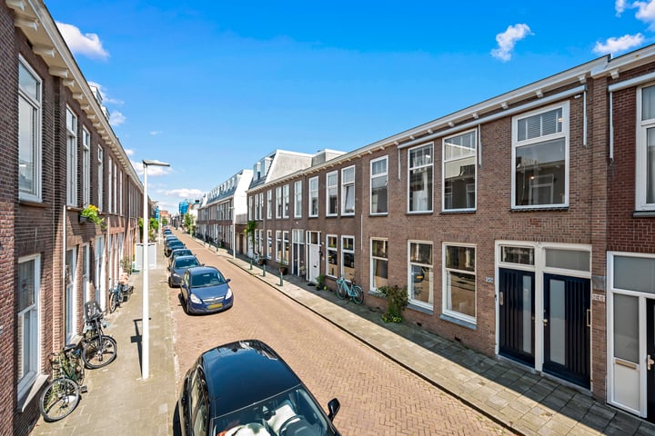 View photo 22 of Burgemeester van der Werffstraat 53