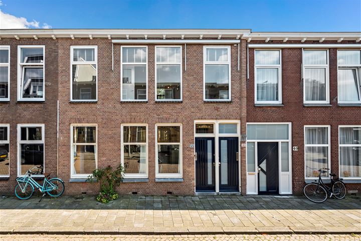 View photo 2 of Burgemeester van der Werffstraat 55