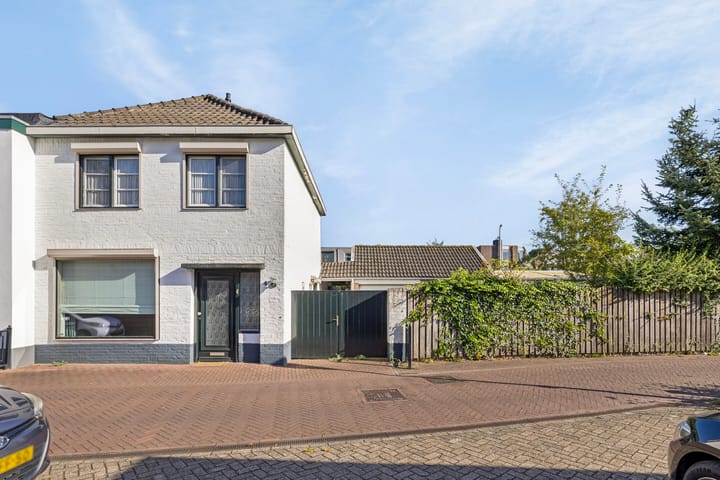 Foto 1 van Past Aldenhuijsenstraat 4