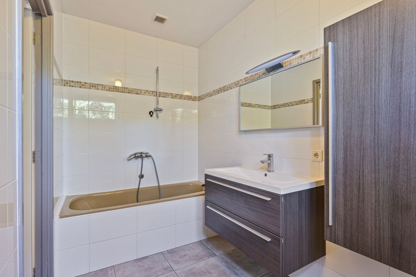 Foto 10 van Past Aldenhuijsenstraat 4