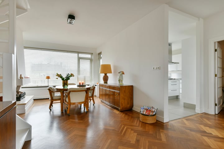 View photo 9 of Zuid-Hollandstraat 96-3