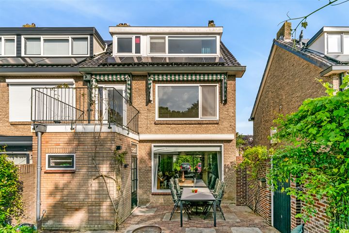 Bekijk foto 37 van Beatrixstraat 24