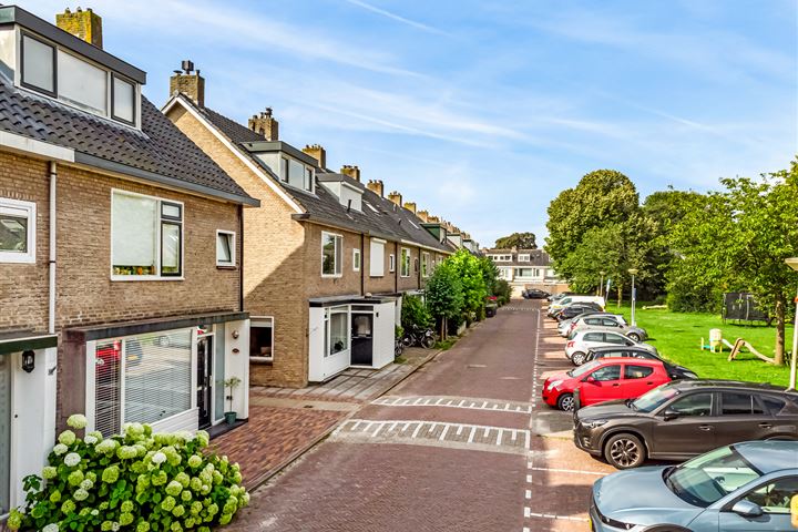 Bekijk foto 46 van Beatrixstraat 24