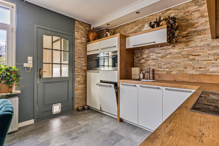 Foto 13 van Bornerbroeksestraat 221