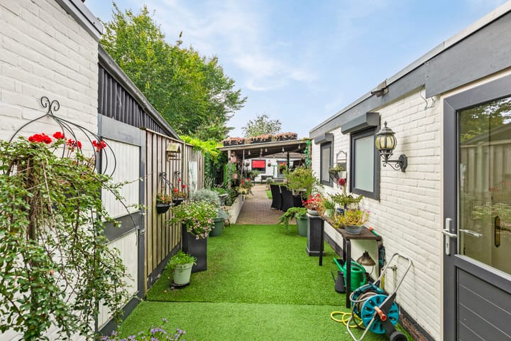 Foto 25 van Bornerbroeksestraat 221