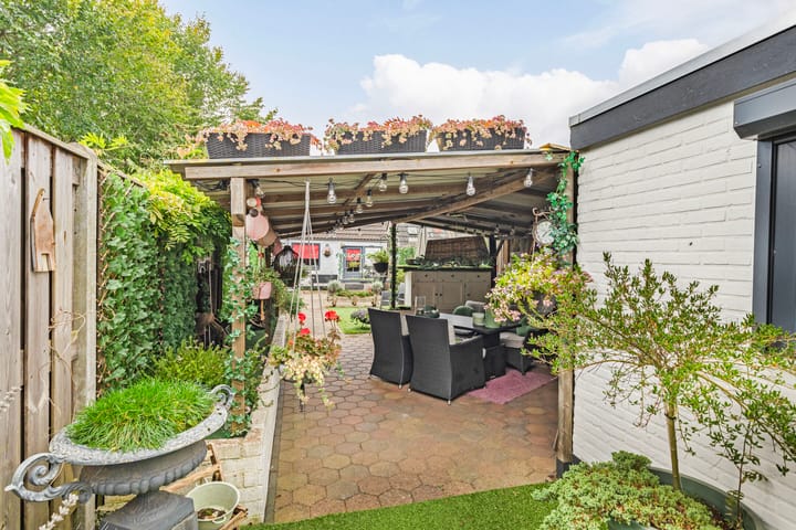 Foto 26 van Bornerbroeksestraat 221