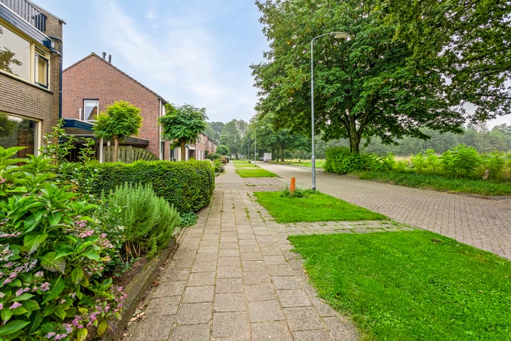 Bekijk foto 34 van Wentholtstraat 93