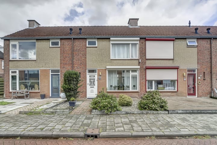 Foto 1 van Van Bredastraat 23