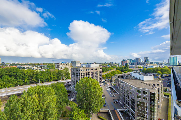 Bekijk foto 35 van Van Weerden Poelmanlaan 120