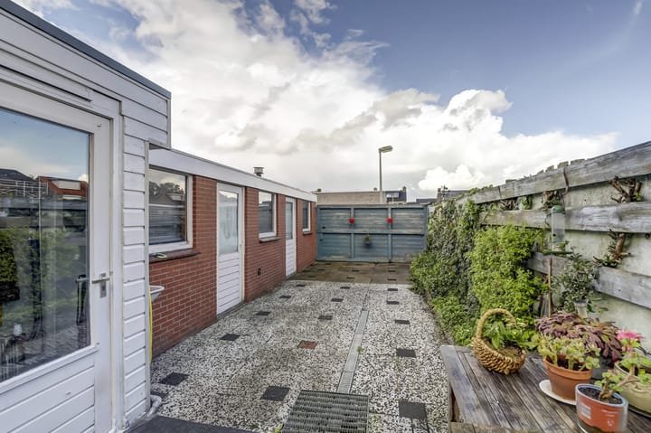 Foto 33 van Van Bredastraat 23