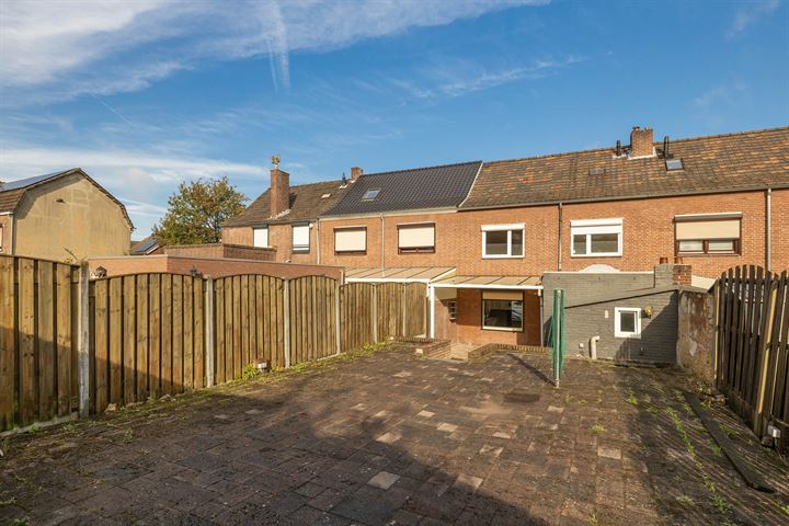 Bekijk foto 16 van Kloosterbosstraat 56