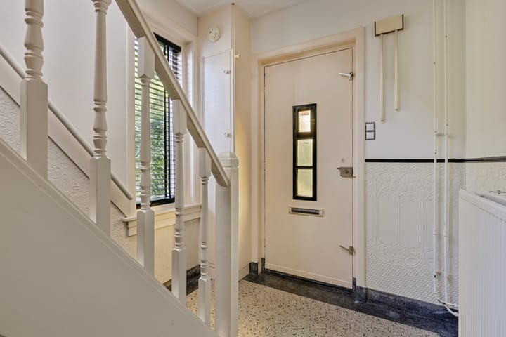 Foto 5 van Dorpsplein 9