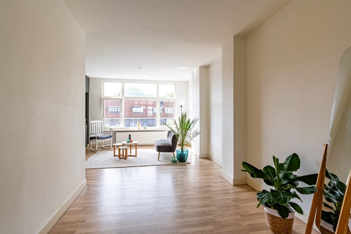 Photo 9 of Röntgenstraat 14-C