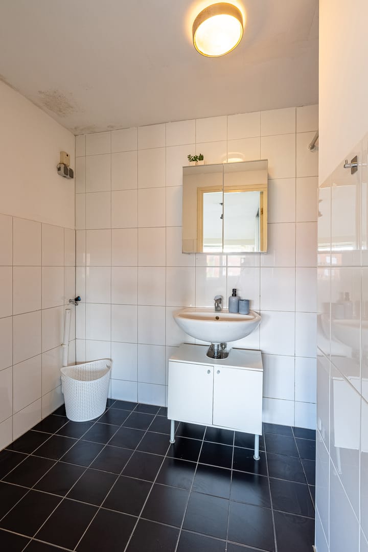 Photo 24 of Röntgenstraat 14-C