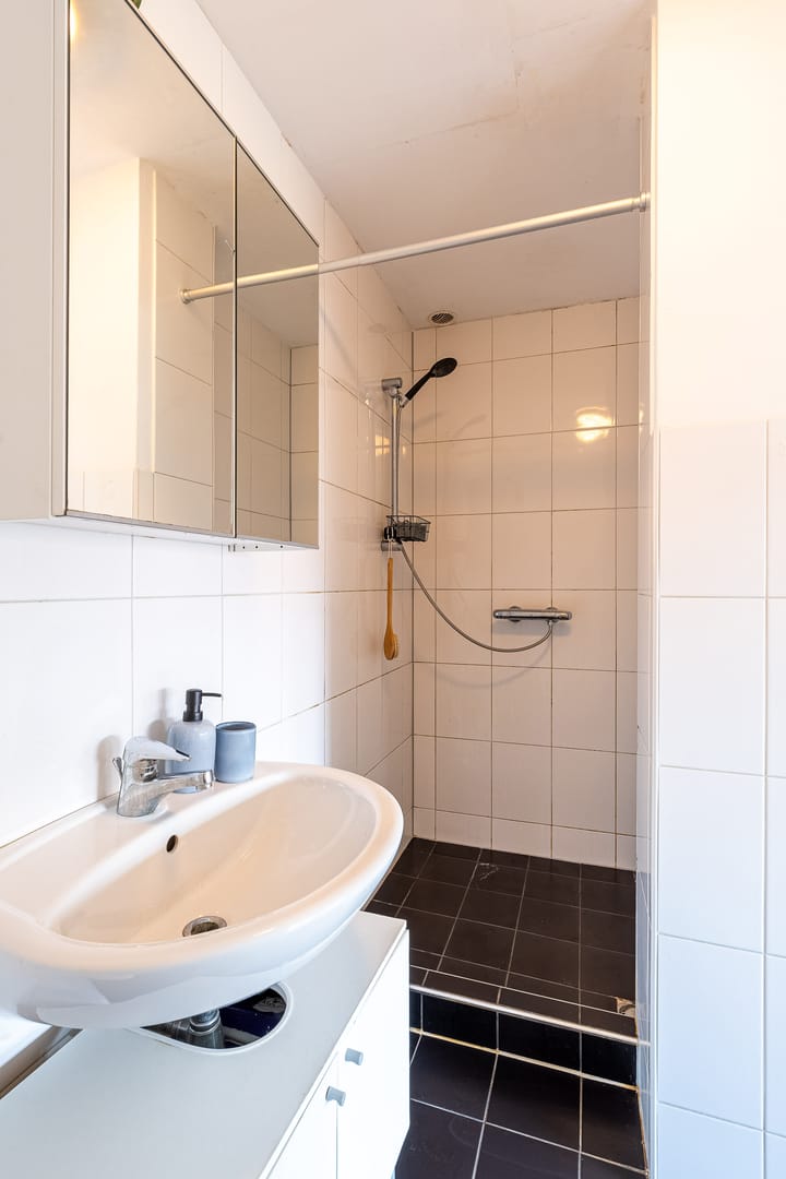 Photo 25 of Röntgenstraat 14-C