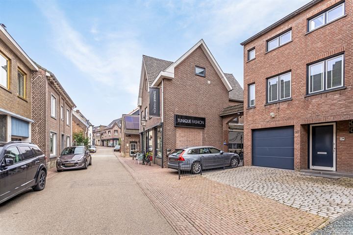 Bekijk foto 32 van Kruisstraat 24