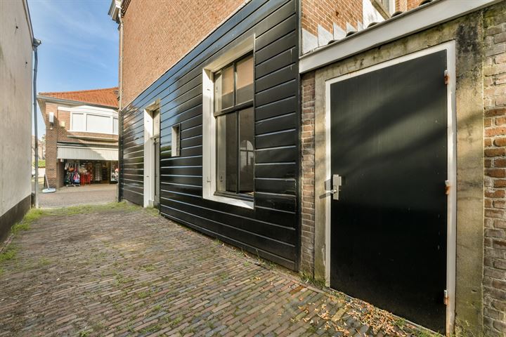 View photo 30 of Bredestraat 5