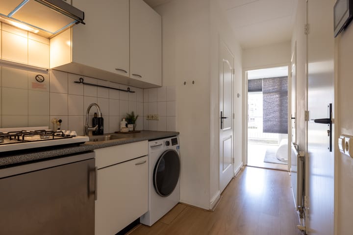 Photo 3 of Polanenstraat 19-A01