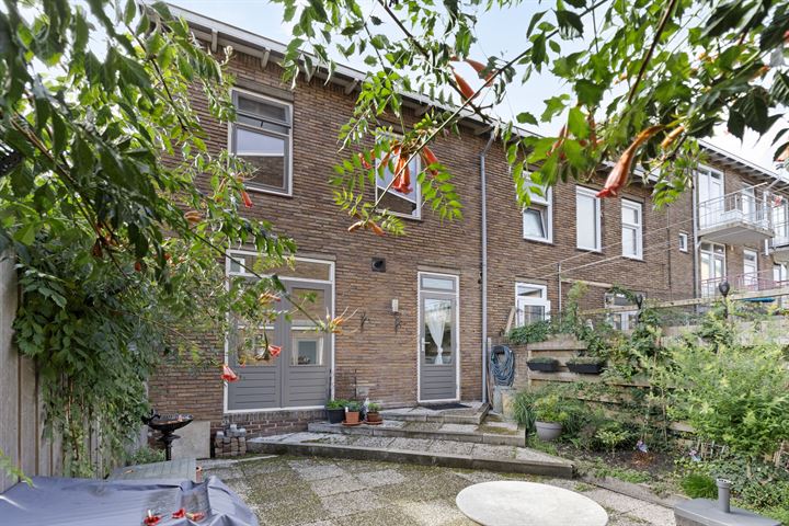 View photo 30 of Frederik Hendriklaan 1