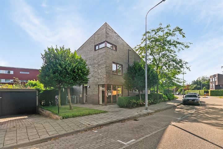 Bekijk foto 1 van Grote Sternstraat 75