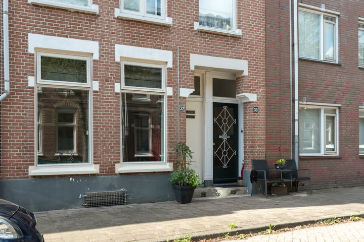 Bekijk foto 2 van Schoolstraat 32