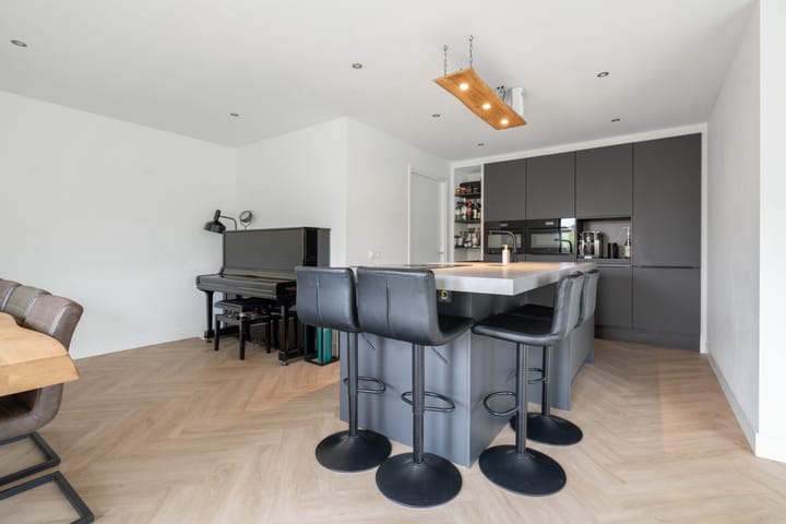 Foto 20 van Veluwstraat 30-A