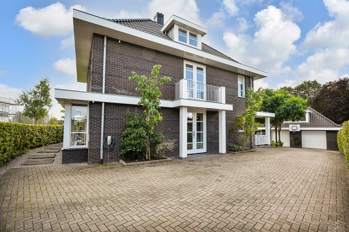 View photo 62 of Voorsterweg 5