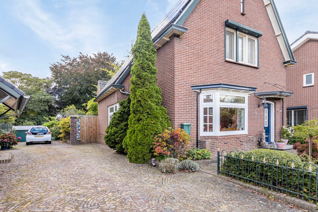 Foto 43 van Roggestraat 8