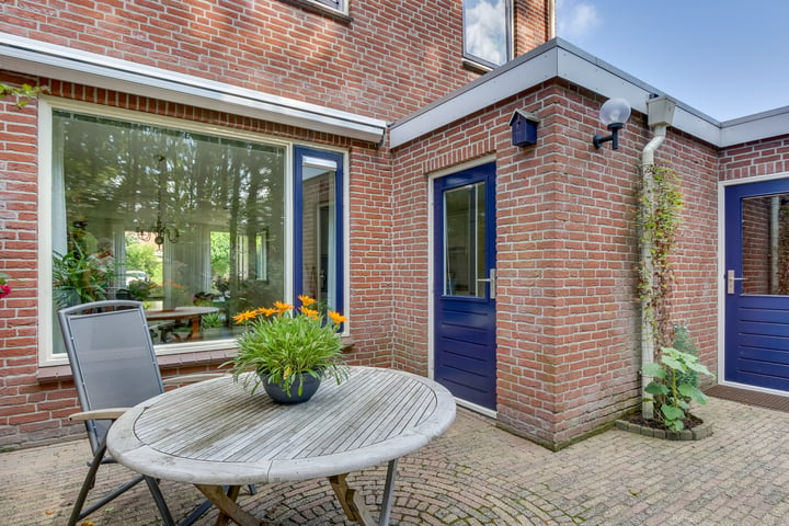 Bekijk foto 48 van Albert Schweitzerstraat 26