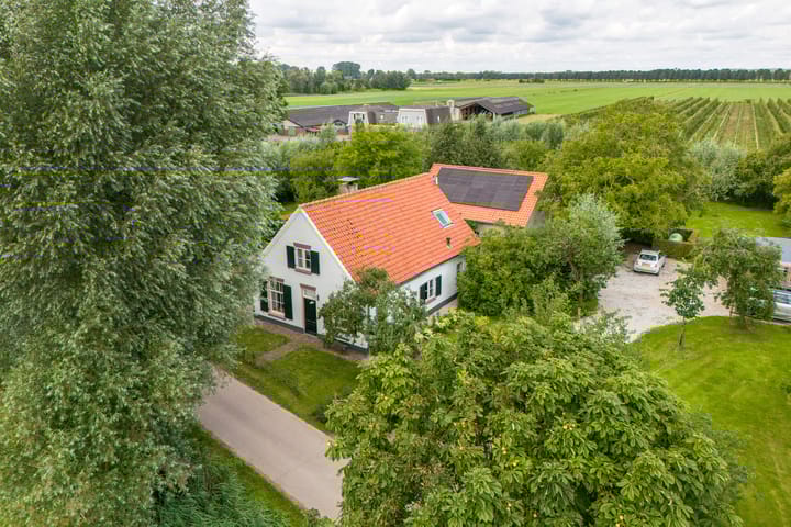 Foto 4 van Middelweg West 16