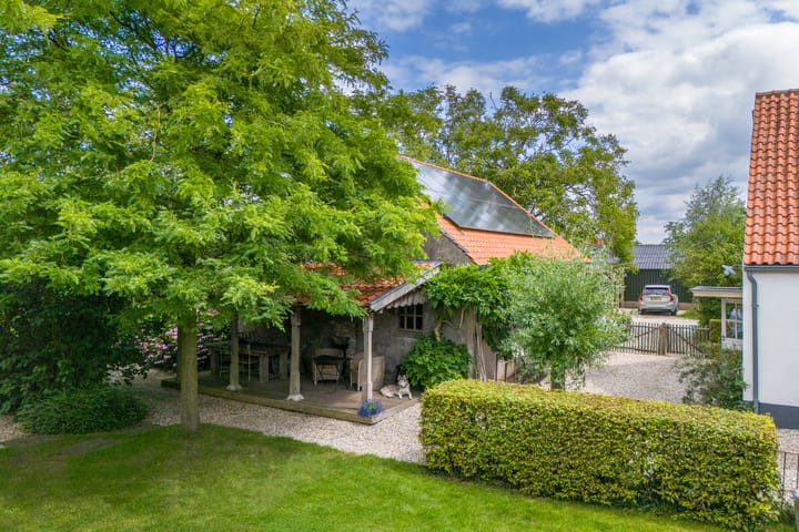 Foto 75 van Middelweg West 16