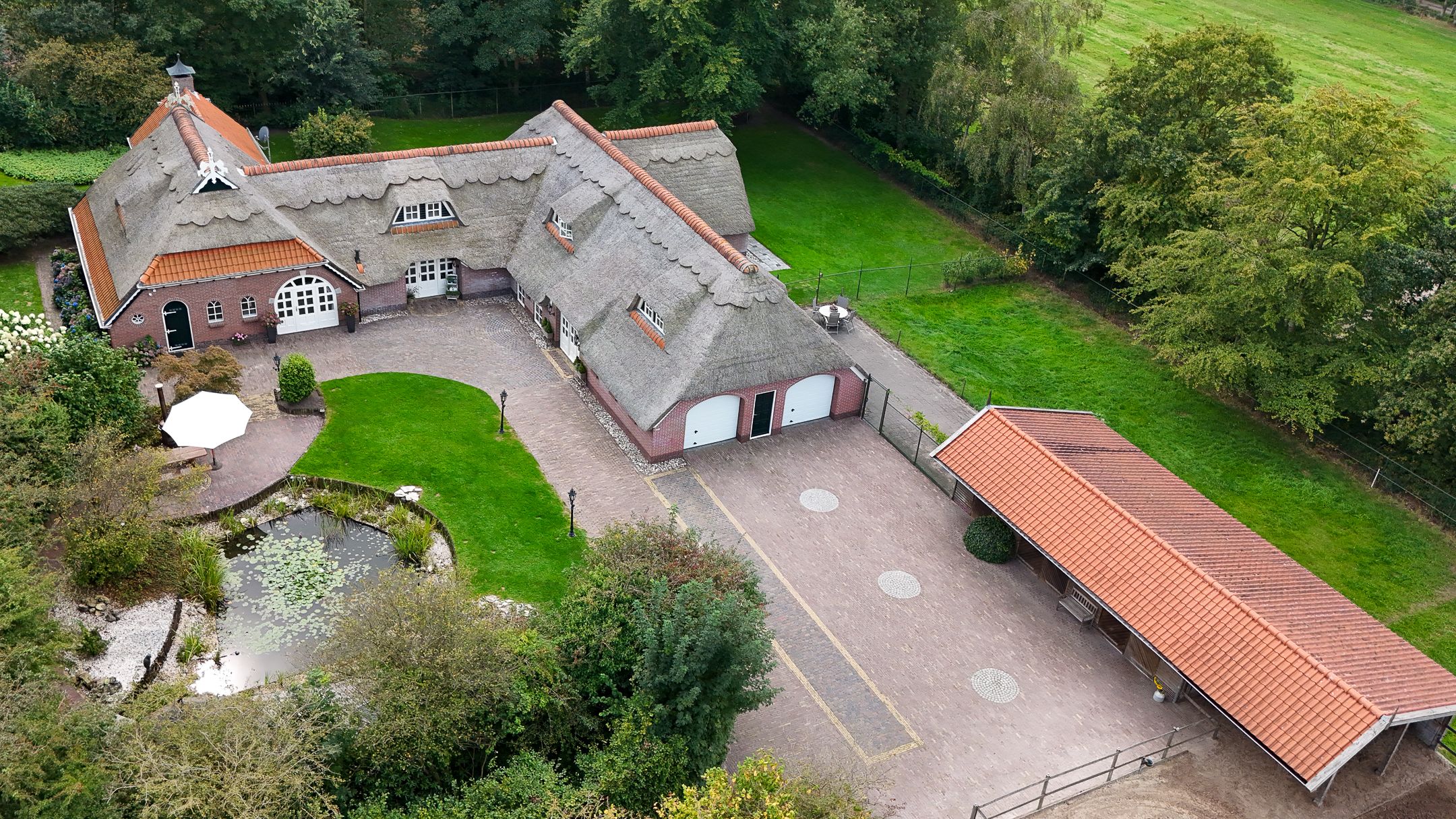 Foto 3 van Mienscheer 2-B