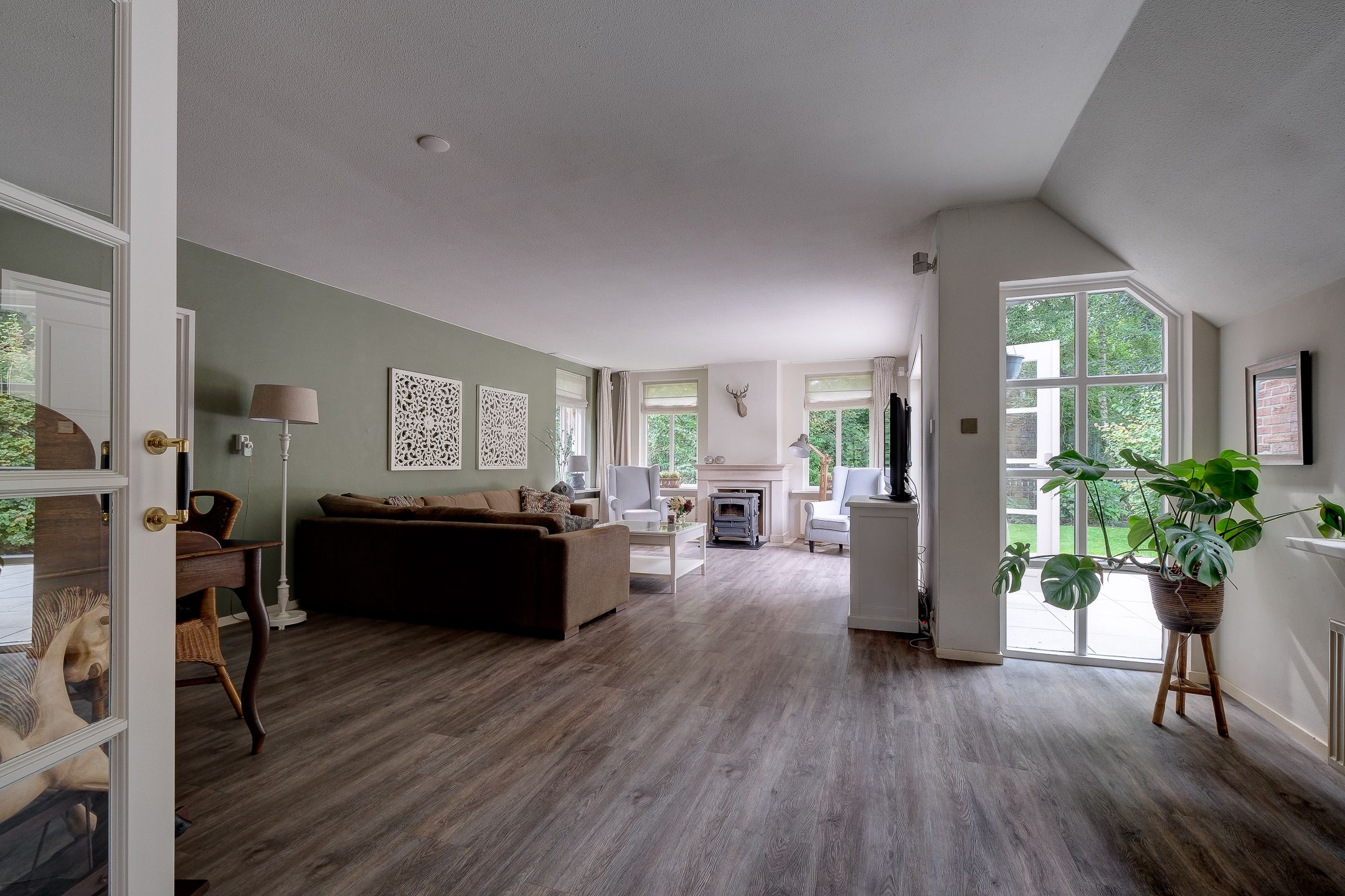 Foto 6 van Mienscheer 2-B