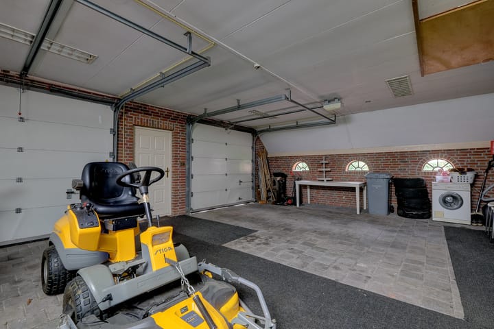 Foto 41 van Mienscheer 2-B