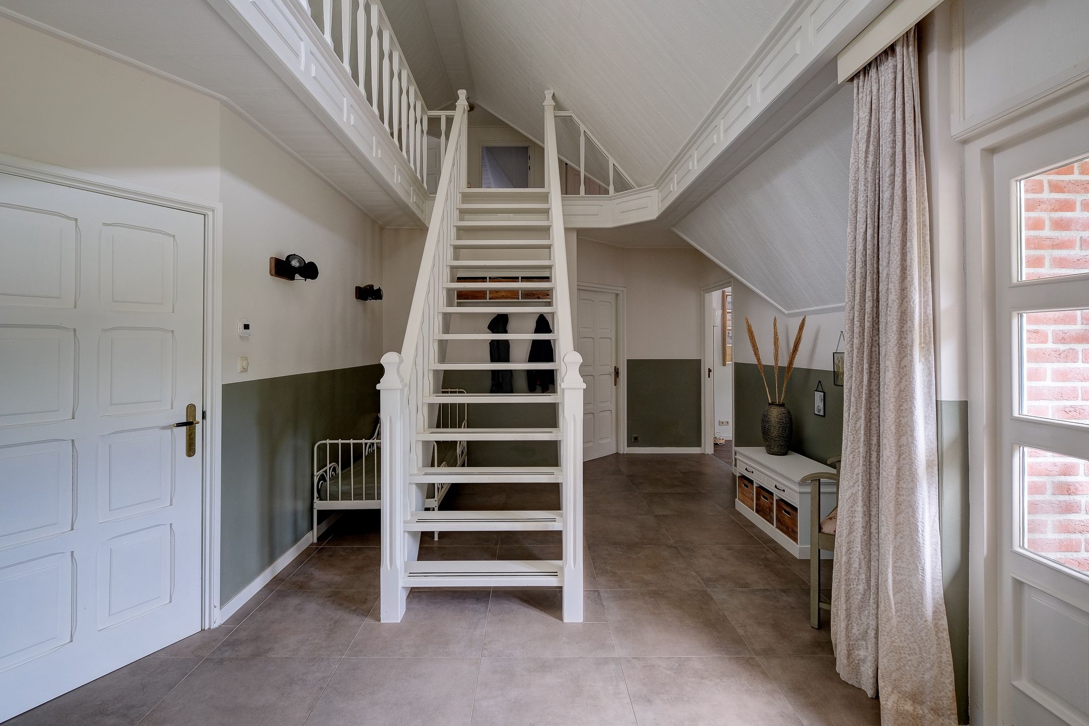 Foto 42 van Mienscheer 2-B